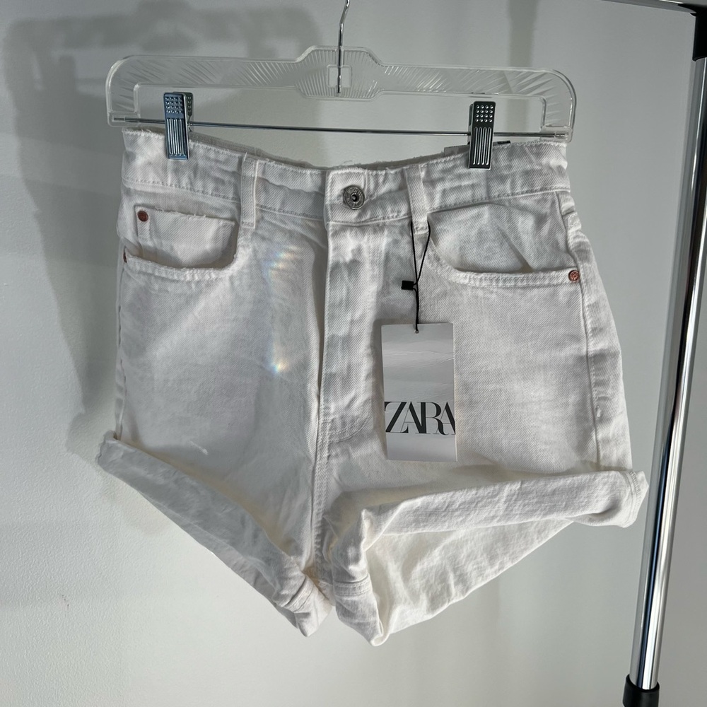 Zara Mom Short - White Size 6